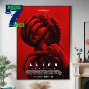 Alien Romulus 2024 Only In Theaters On August 16th Director Fede Alvarez And Cast Cailee Spaeny David Jonsson Archie Renaux Home Decor Poster Canvas